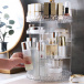 Stand pivotant pentru produse cosmetice